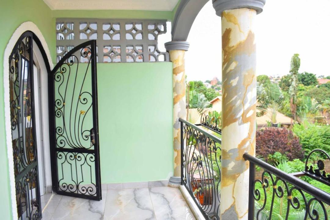Residence Ambassa Etienne & Therese Yaoundé Dış mekan fotoğraf